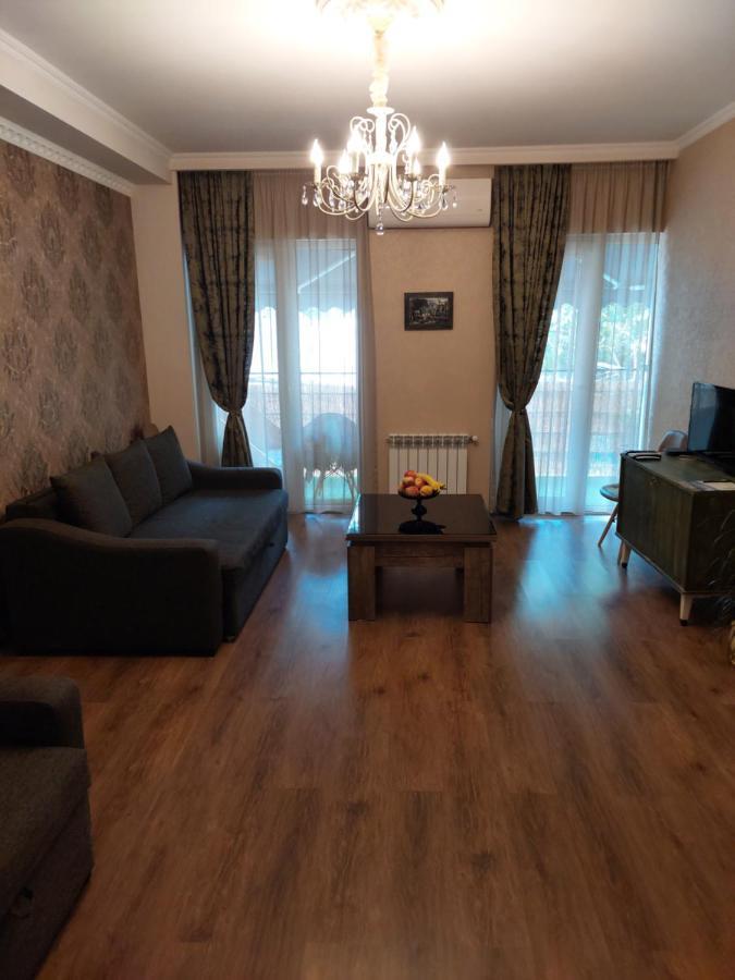 Salounique Lux Apartment Tbilisi ภายนอก รูปภาพ