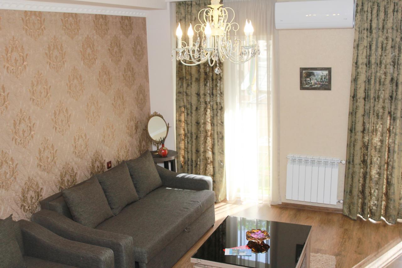 Salounique Lux Apartment Tbilisi ภายนอก รูปภาพ
